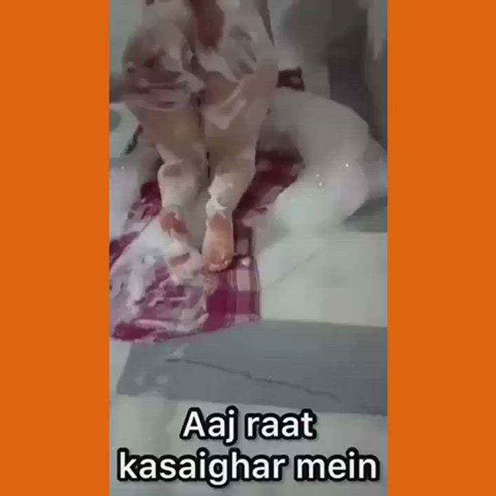 Anal Bath Mom clip