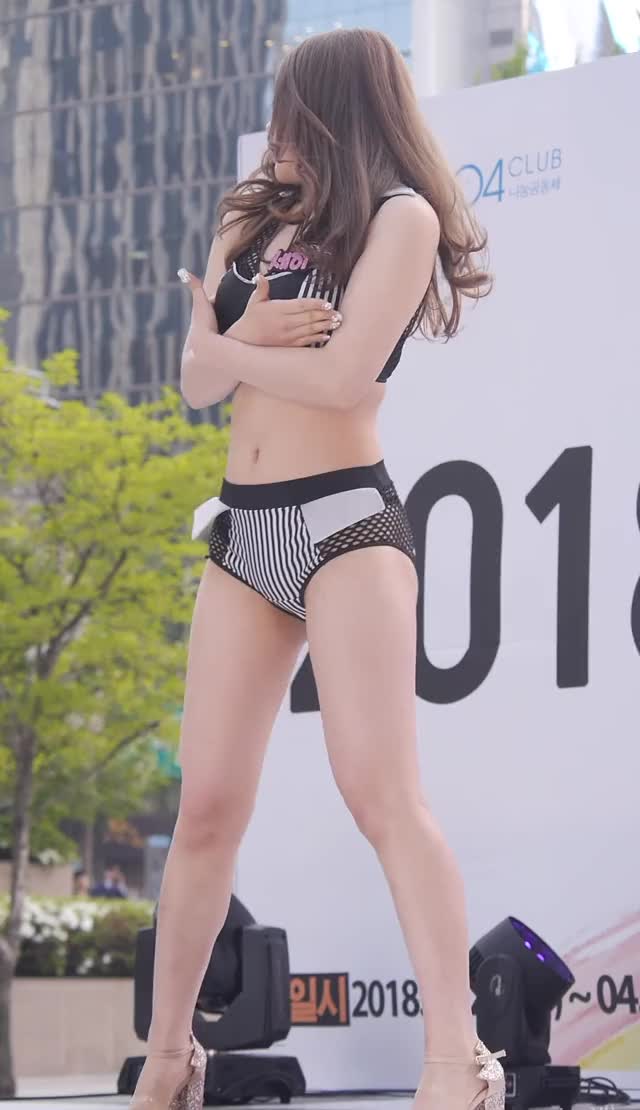 Girl Crush - Cutie Sehee Not Wearing Much in Public Performance