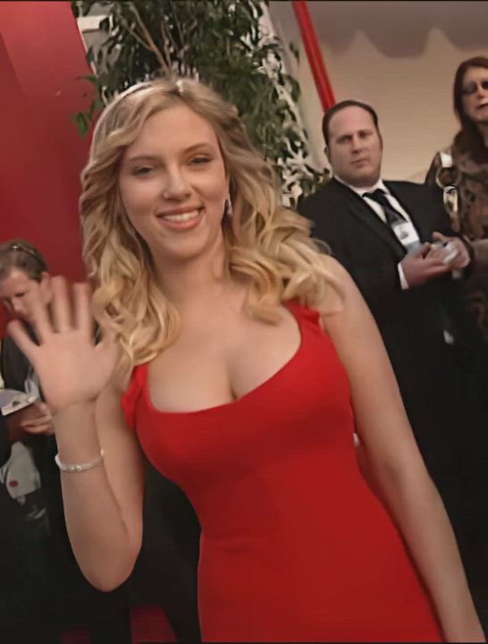 I can safely say Scarlett Johansson was made to be fucked and only to be fucked.