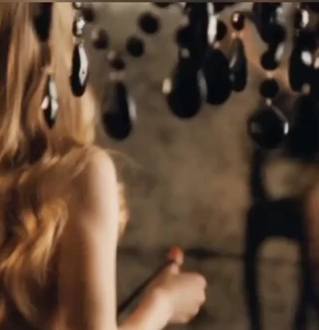 Amanda seyfried in chloe and the way we get by