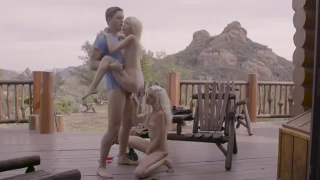 Naomi Woods, Piper Perri - The cabin and my wood