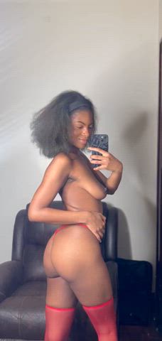 19 years old amateur ass booty ebony onlyfans panties petite solo twerking clip