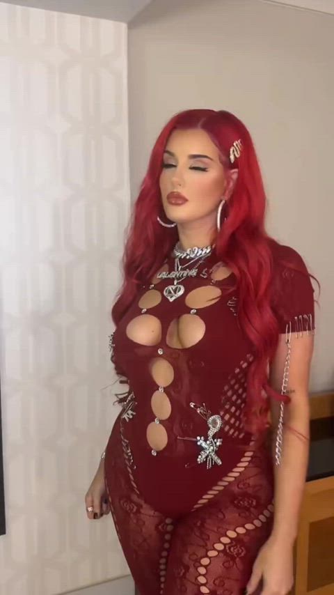 Justina Valentine