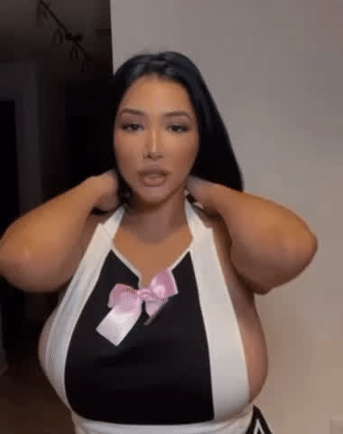 big tits boobs brunette clip