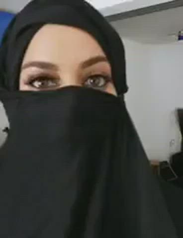 amateur arab big tits boobs hijab huge tits muslim natural tits pov clip