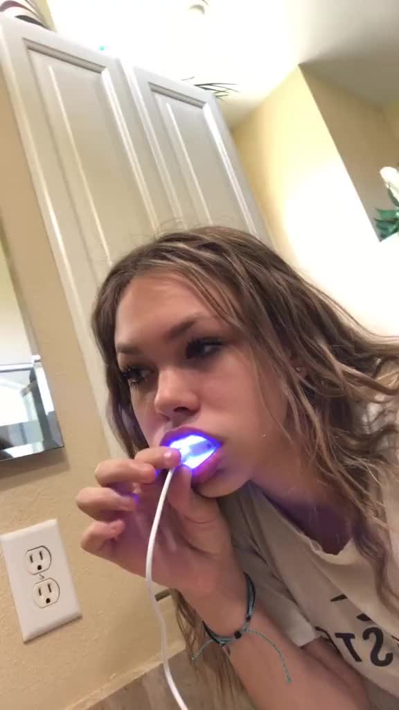 Julie drooling on TikTok