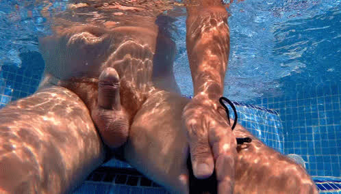 Cock Male Masturbation Underwater clip