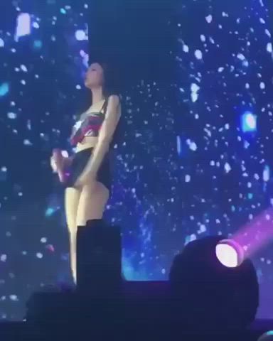 What a POV to watch you like this Jennie being sexy and cute at the same time but