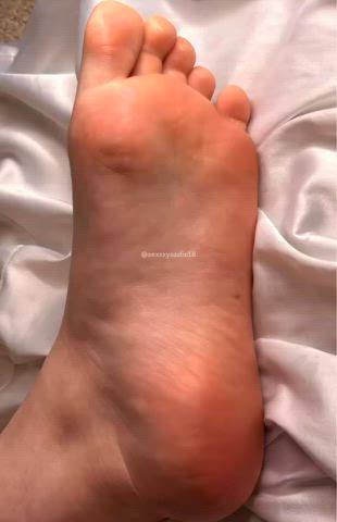 18 years old feet onlyfans tease teen clip