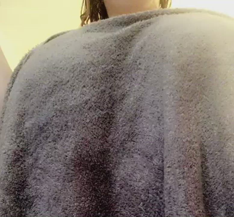Like how the towel drops? ?PROMO $5?instant access to 950+ pics/vids?BBW?40i tits?thicc