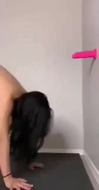 Dildo clip