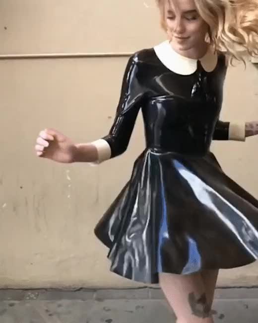 (218257) Twirling in her latex dress