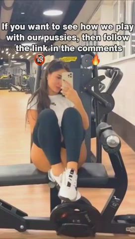 Gym Pussy Spread TikTok clip