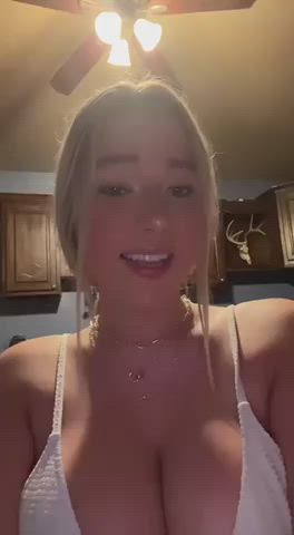 18 years old big tits cum in mouth cum on tits clip