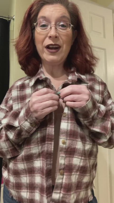 big tits erect nipples faphouse hd homemade jeans milf natural tits redhead saggy