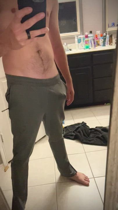Are these the right gray sweat pants everyone keeps talking about?