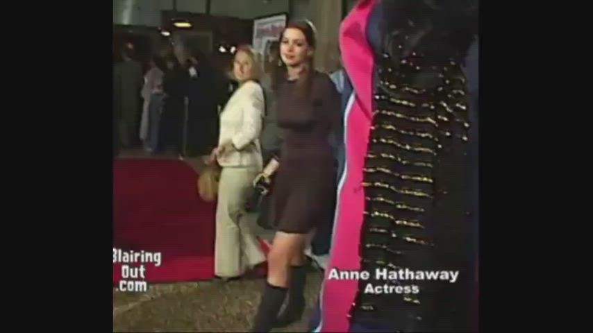 18 years old anne hathaway dress clip