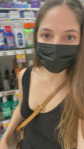 Flashing my tits and pussy in the pharmacy aisle because mommy knoes how to make