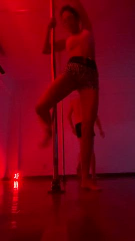 big tits model pole dance clip