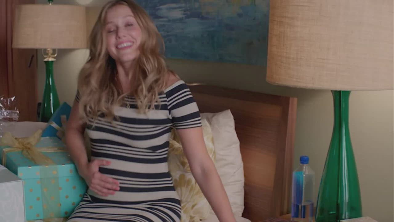 Pregnant in Girlfriends' Guide to Divorce Season 2 ep 9