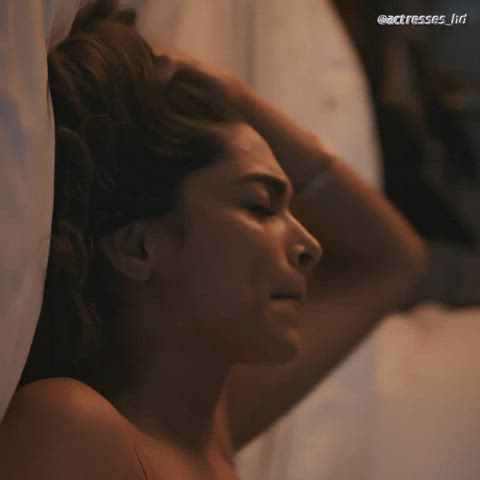 Hot Bed Scenes of Cumdevi Deepika Padukone From Gehraiyaan...One of the Hottest Sex