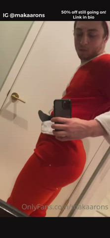 Big Ass Bubble Butt Christmas Gay Mirror OnlyFans Selfie clip