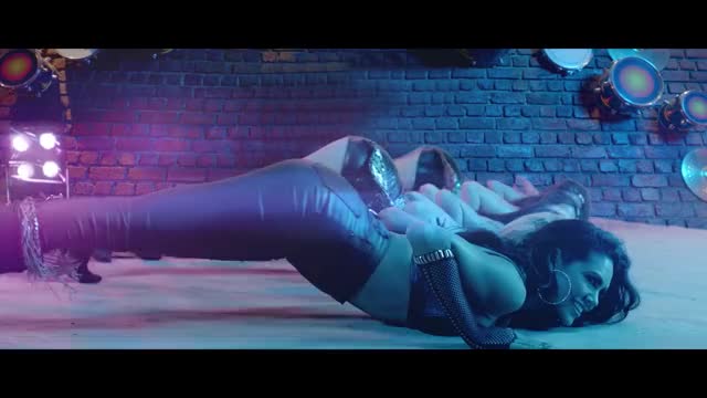 Get Dirty (Official Music Video) | ft. Esha Gupta pt3
