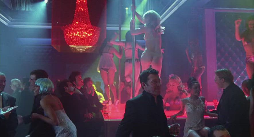 Natalie portman working the Pole