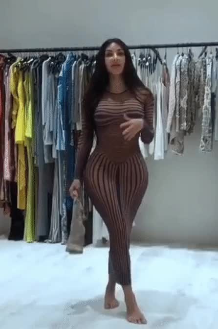 Kim Kardashian Sexy Ass