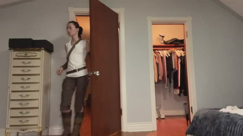 rey comes home after a long day and notices you watching her.. (by skyhighsierra)