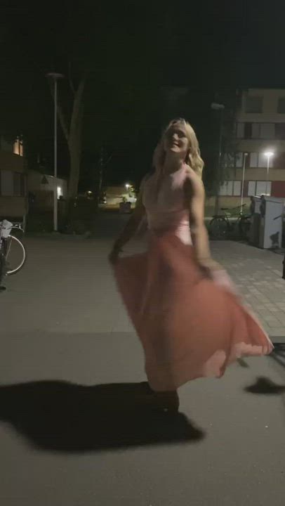 Blonde Dress Fitness Flexible Muscular Girl Swedish clip