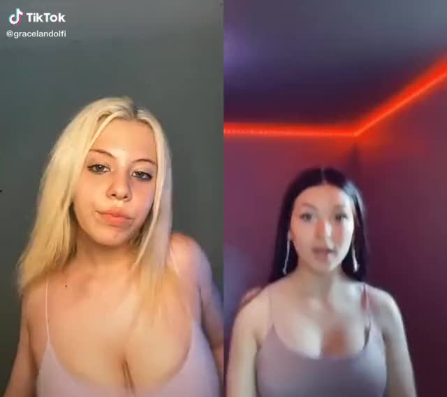 Busty bouncy duet