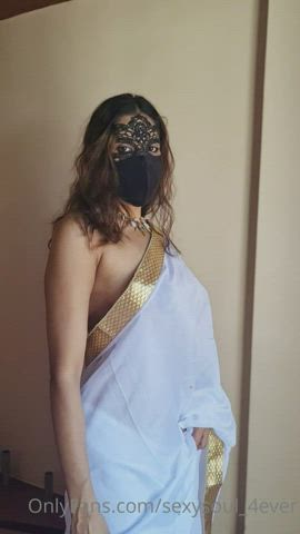 boobs flashing indian nipples saree tits clip