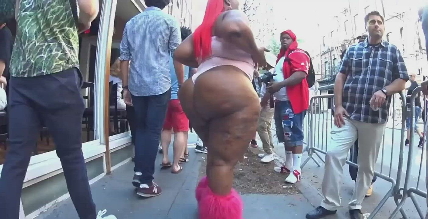 Ass BBW Public Thick clip