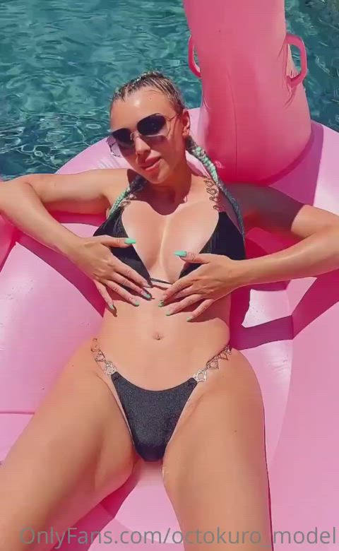 big tits fake tits pool bigtits bikinis flashing-boobs clip