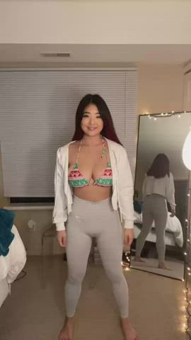 Asian Bikini Bouncing Tits Vertical clip