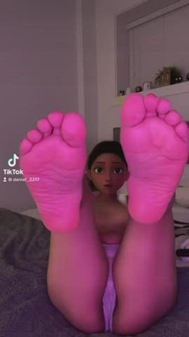 Say hi to my cute soles 💕🤤