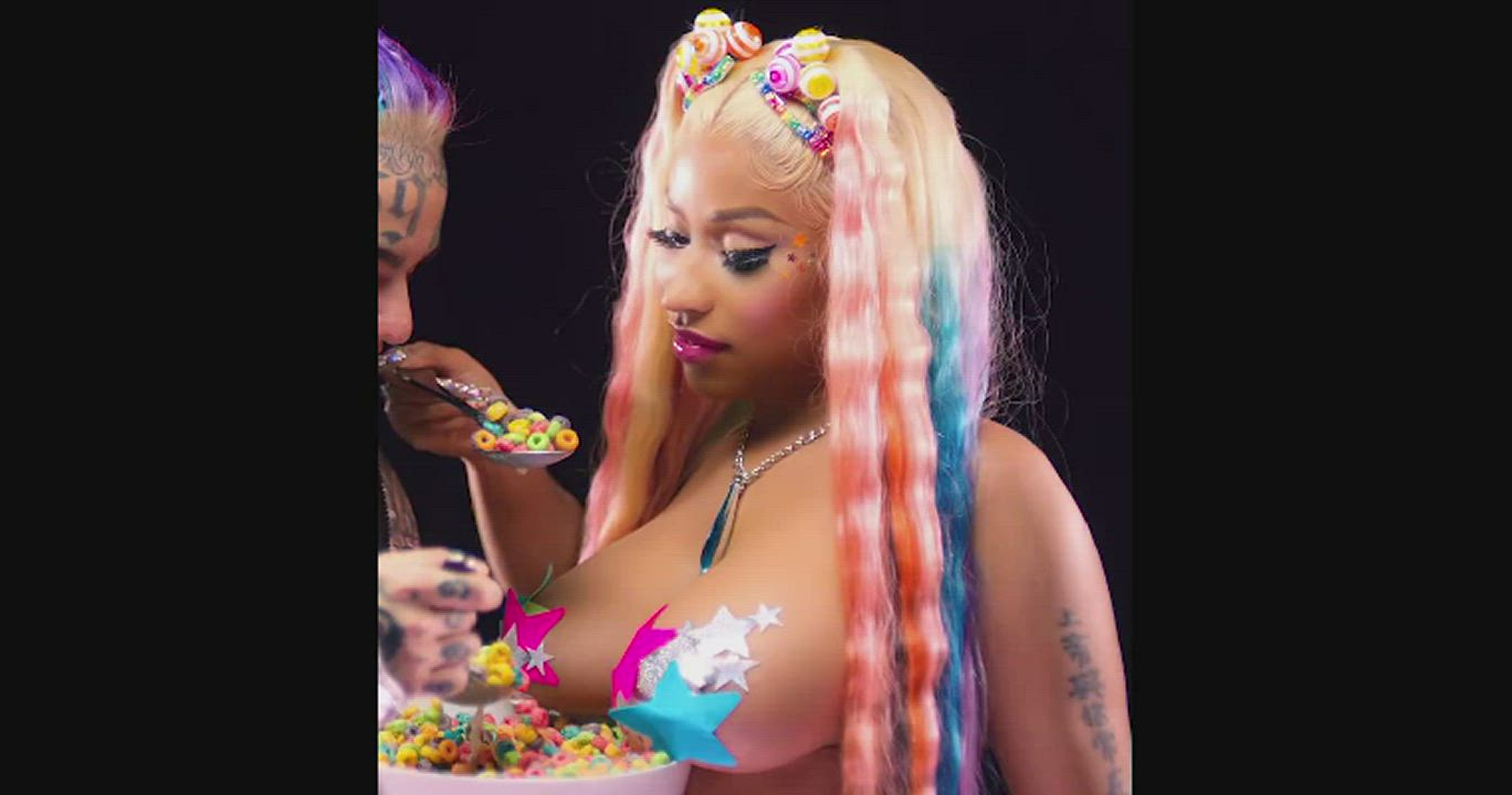 Big Tits Boobs Celebrity Ebony Food Fetish Nicki Minaj Tits clip