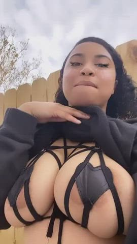 Big Tits Bikini Ebony Pretty clip