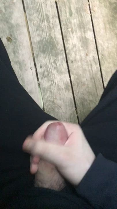 Jerking and cumming on the deck