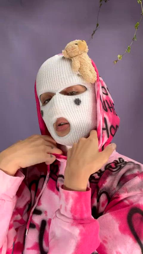 celebrity mask russian clip