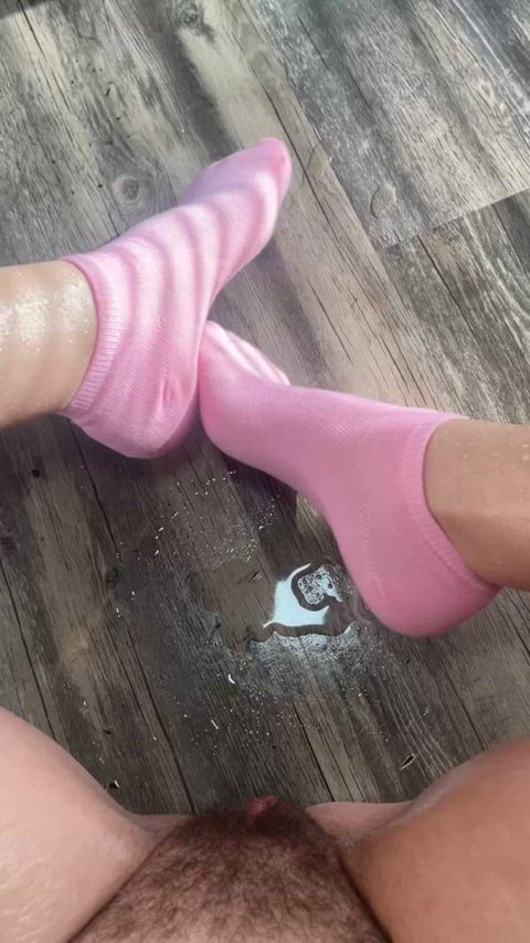 ankle socks feet foot worship oil oiled pee peeing petite socks wet feet-heaven legal-teens