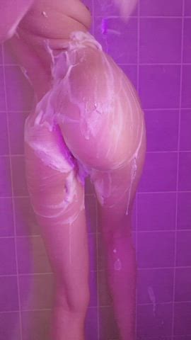 Would you fuck my soapy ass in the shower? 🥵