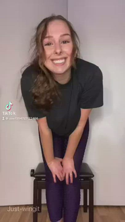 Amateur Busty TikTok Undressing clip