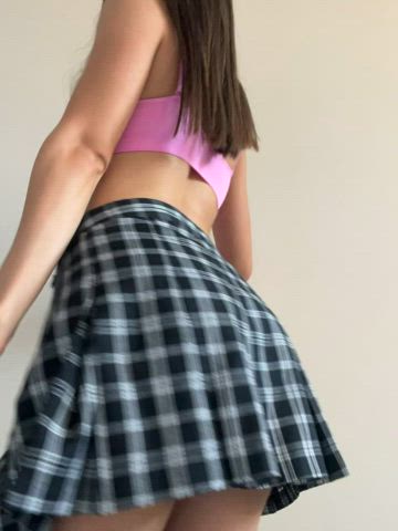 So hot that itβs time for skirts