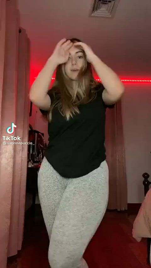 amateur ass cute girls homemade pretty sex tease teen tiktok clip