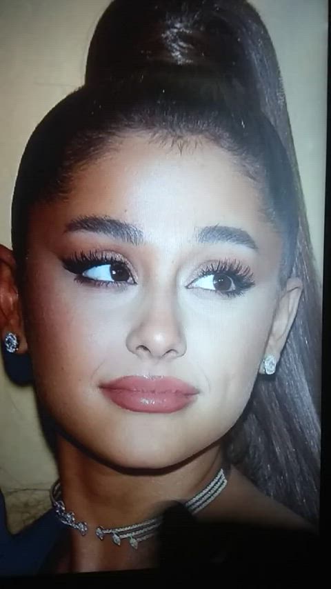 Can't resist queen ari perfect face 💦