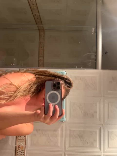 blonde cute onlyfans sexting sexy tits amateur-girls just-boobs rough-sex clip