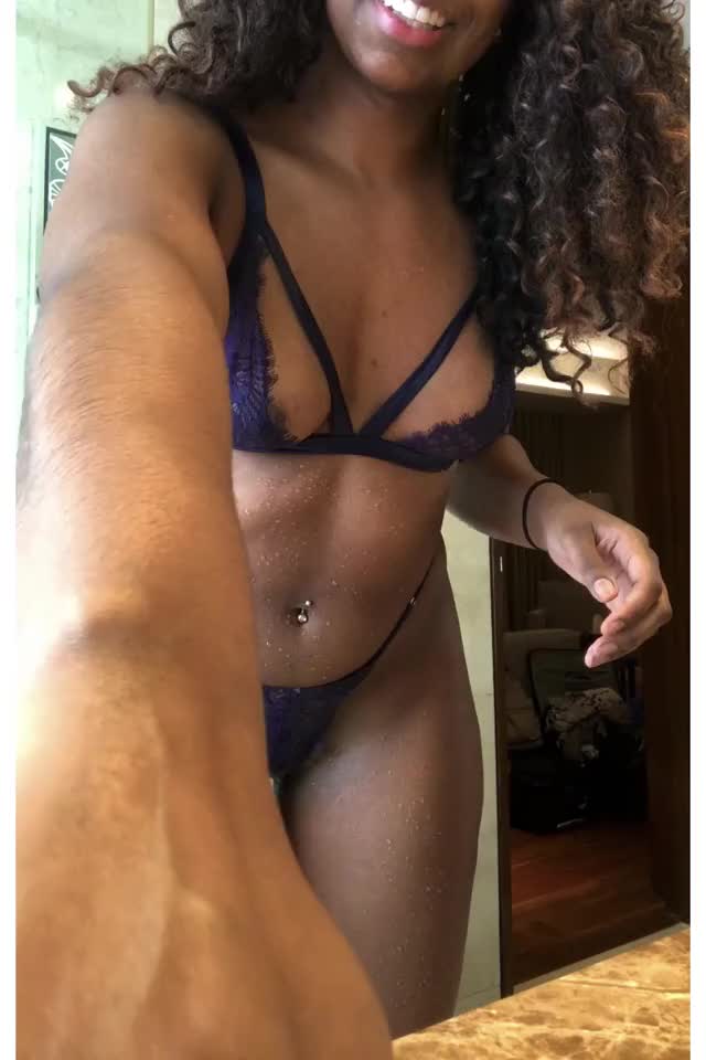 Check link in comments for her content????