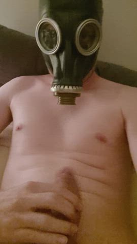 cumming on my own face, while wearing a gasmask - I felt so kinky!!